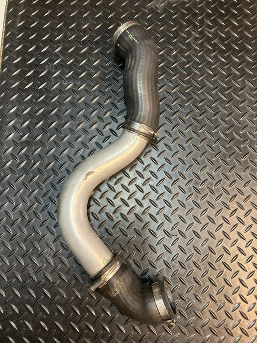 BMW E39 - przewód intercoolera