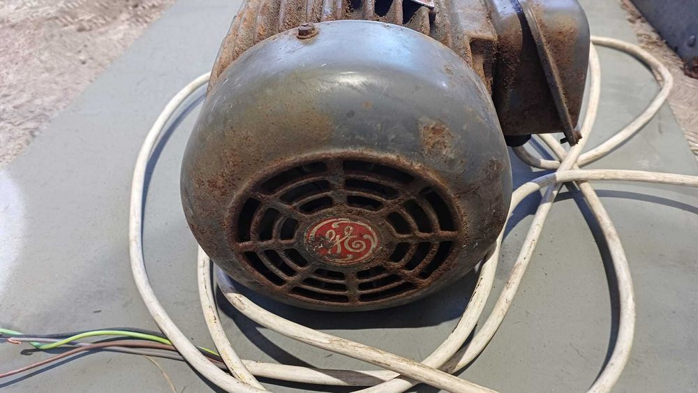 SILNIK 380V 400V 1HP 0,75KW Sprawny
