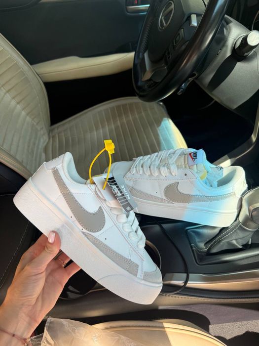 Nike blazer low platform