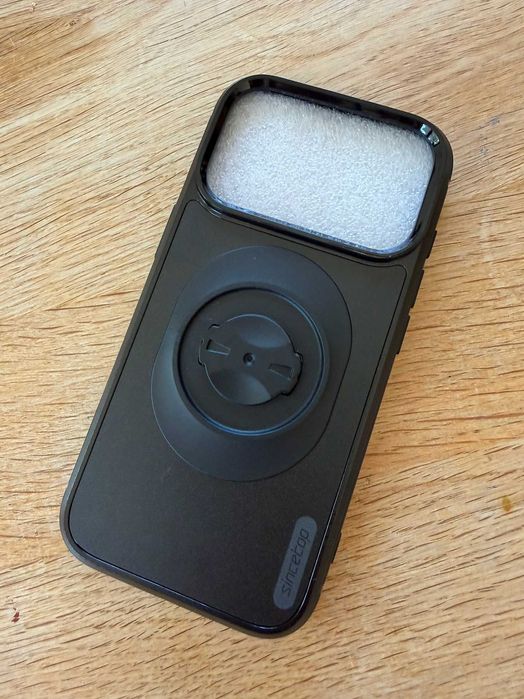 iphone 17 Pro Case Garmin Mount