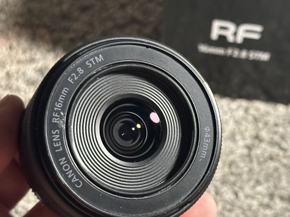 обʼєктив Canon  RF 16mm f2.8 STM