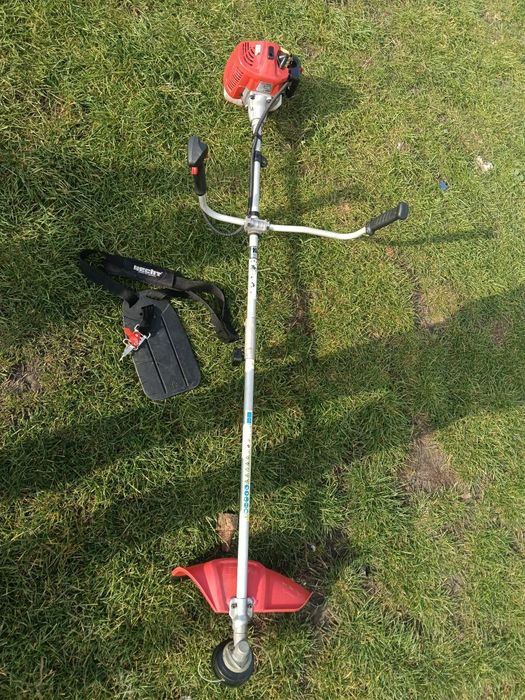 Podkaszarka HEHT 127 BTS