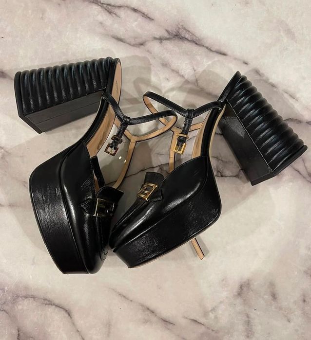 Fendi оригинал в идеале