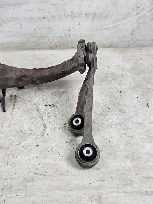Zwrotnica prawa przednia przód 8k0407258l AUDI A4 B8 A5 LIFT 11-15 Q5 8R A6 C7