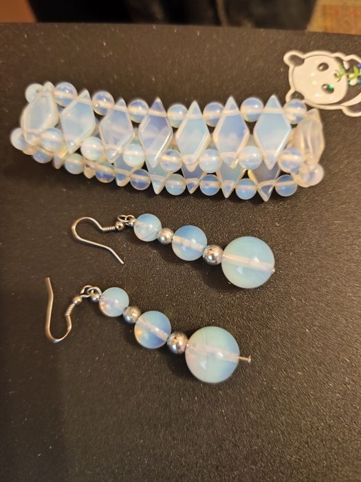 Сережки, браслет, буси місячний камінь