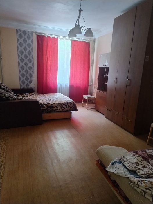 Срочно сдам 3 ком.  кв. ру в Центре!