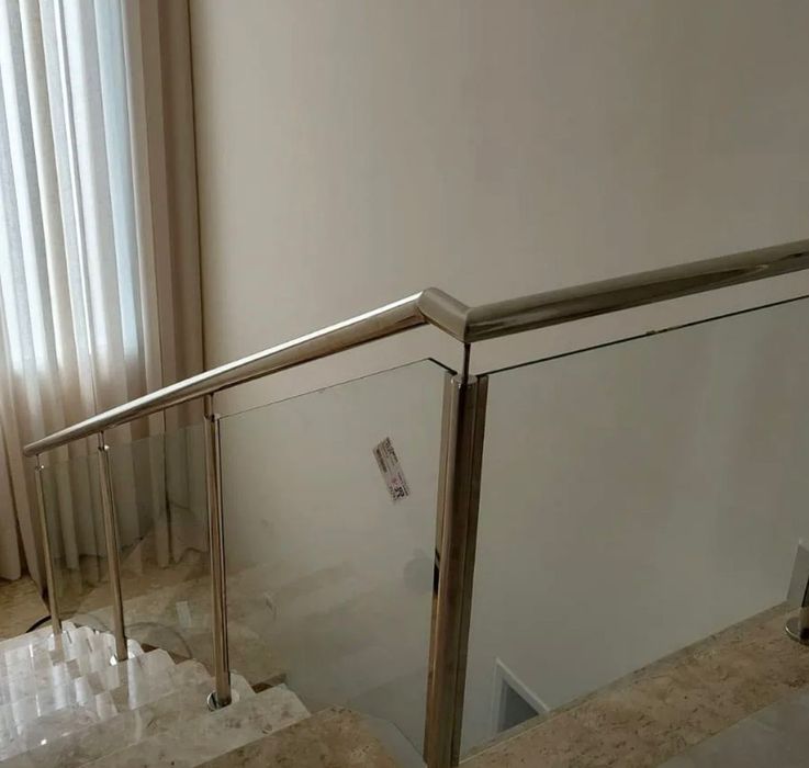 Guarda Corpo e corrimão  de inox e vidro