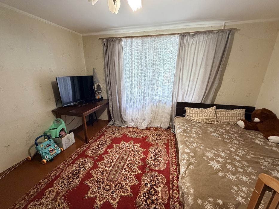 Продаж 3-х кім квартири 2/5 вул Космонавтів