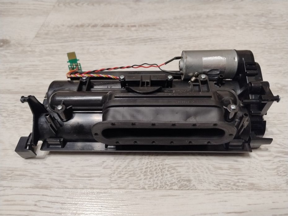 Silnik z przekładnią modułu głowicy czyszczącej Irobot Roomba e, i, j