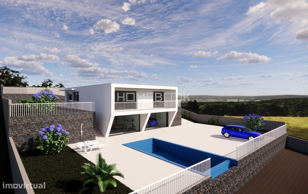 Moradia T4 Moderna com Vista Panorâmica – Santa Cruz