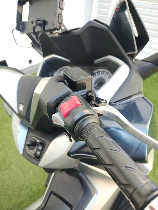 Moto Honda Forza 300