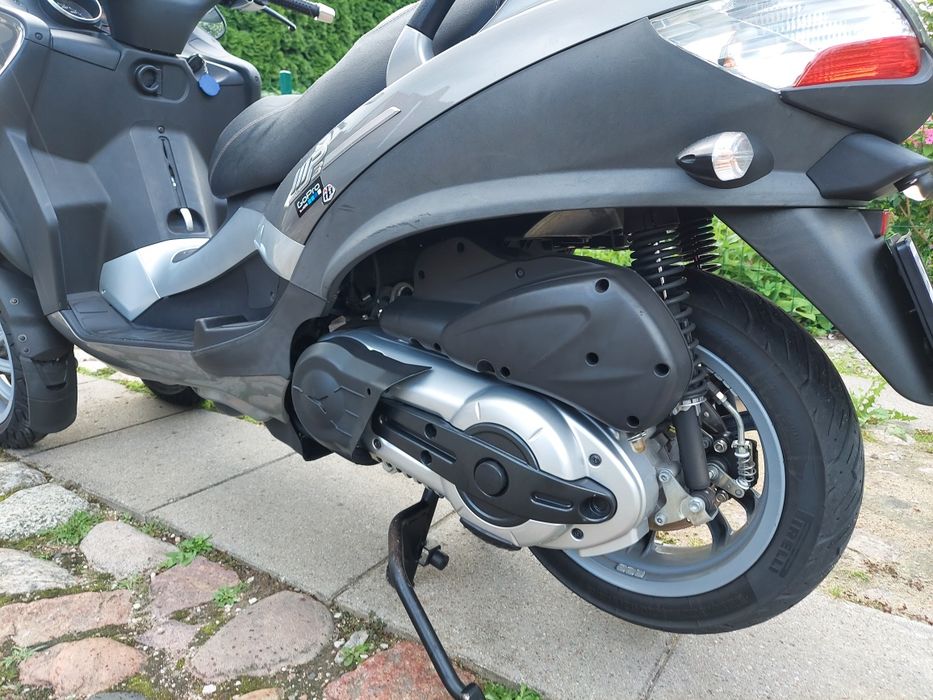 Piaggio MP3 400 LT Kat.B L5E / Zadbany