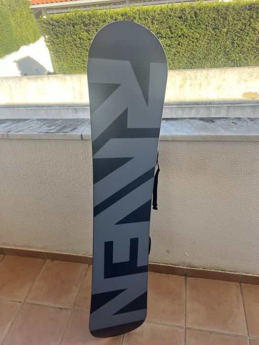 Prancha de Snowboard Raven + Fixações (Como Nova – Usada 1 Dia)