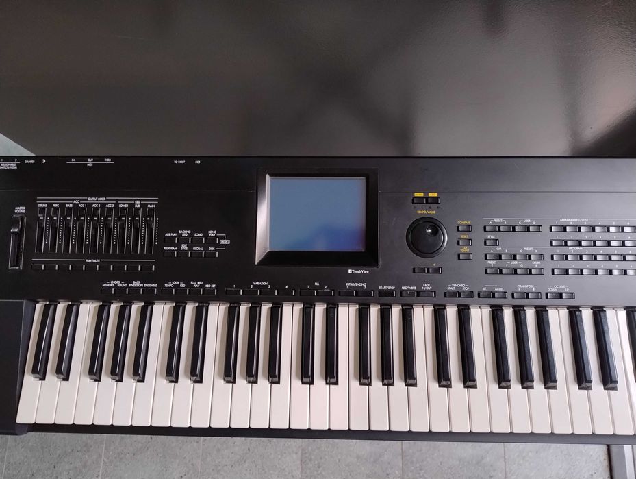 Keyboard / workstation / syntezator Korg i30 HD