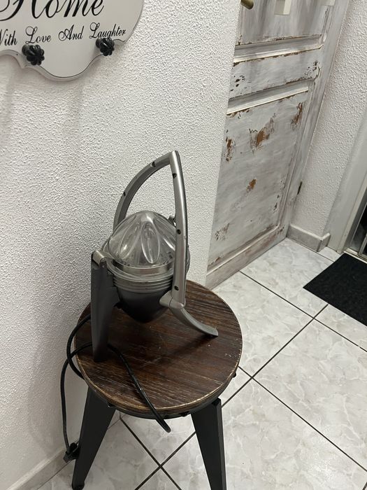 Kultowy wyciskacz do owoców