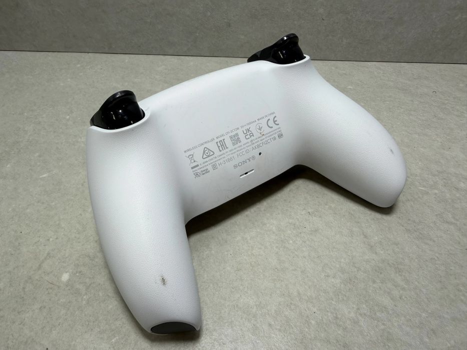 Oryginalny pad SONY DualSense do PlayStation 5 / PS5