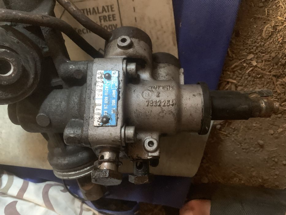 Рульова рейка е 210