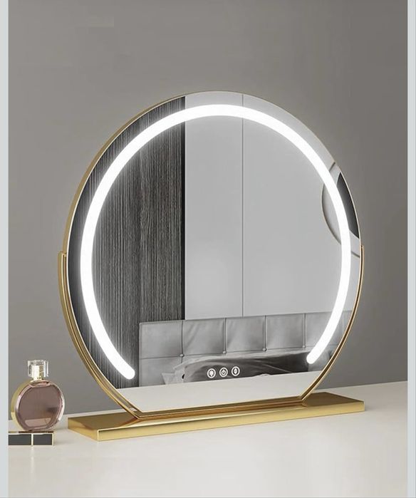 Lustro LED podświetlane 30cm na podstawie