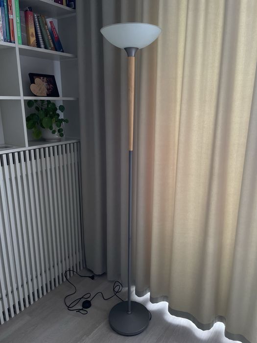 Lampa stojąca stan bardzo dobry