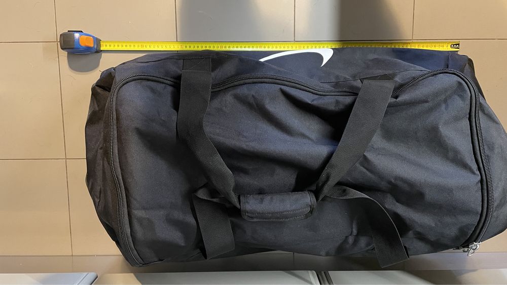 Saco Nike Club Team SWSH Roller Bag