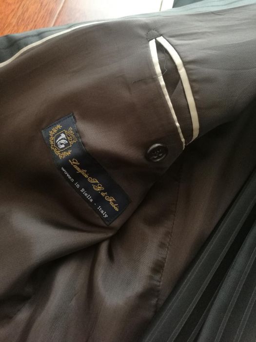 Garnitur DIGEL czarny prążki taliowany elegancki