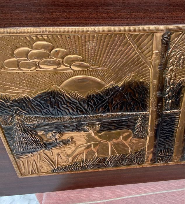 Чеканка Дикі кози на світанку біля річки