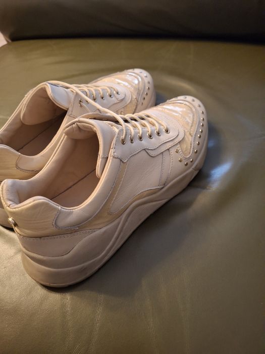 Dwie pary butów OCHNIK i buty NB
