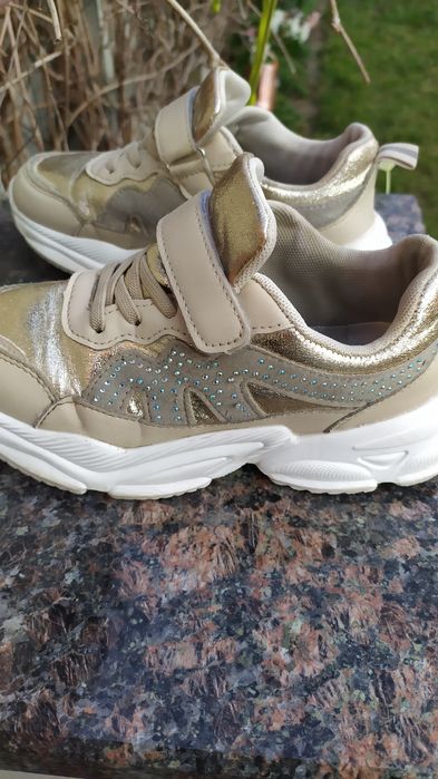 Buty sportowe dziewczęce rozm.33