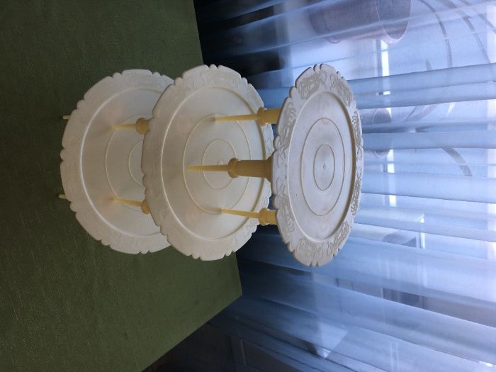 Подставка для торта с колоннами