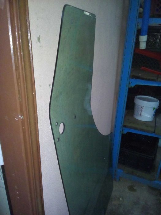 Vidro Retro Fermec porta lateral (medidas na foto)