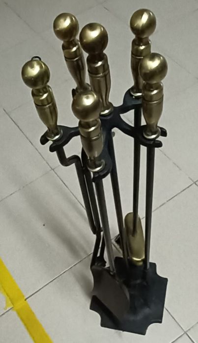 Conjunto de ferramentas para lareira