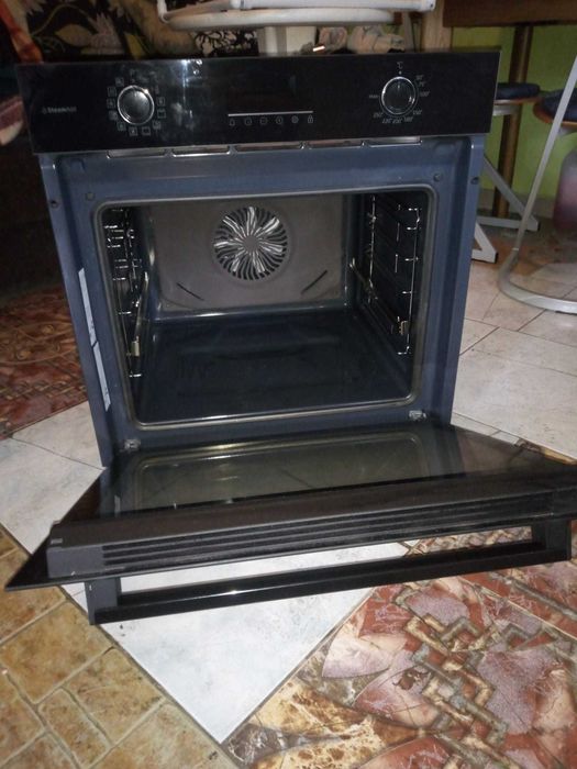 Piekarnik Beko Beyond BBIS17301BMP czarny, pyroliza, używany