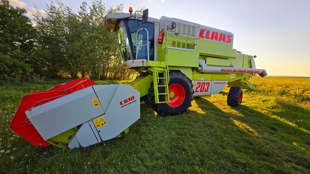 Комбайн зернозбиральний свіжопривезений mega claas