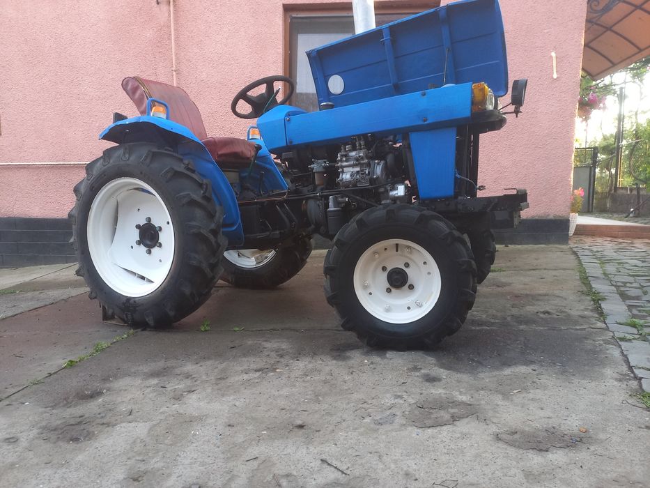 Продам трактор ісекі