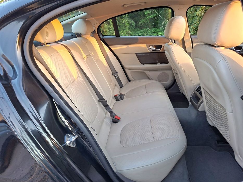 Jaguar XF 2.7 D V6 Premium Luxury 1 dono