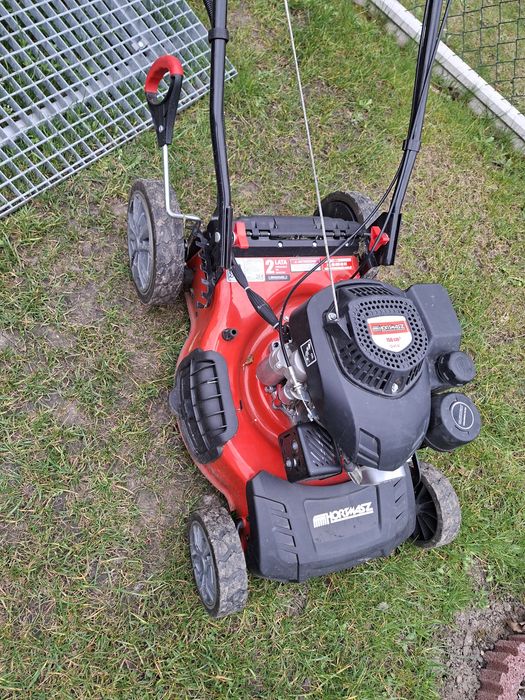 Kosiarka spalinowa z napędem 46 cm Rozrusznik elektryczny
8 osób kupiło