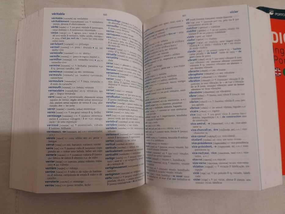 Dicionário francês-português