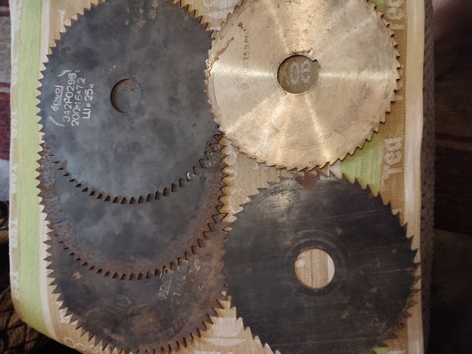 Диски на церкулярную пилу 5шт