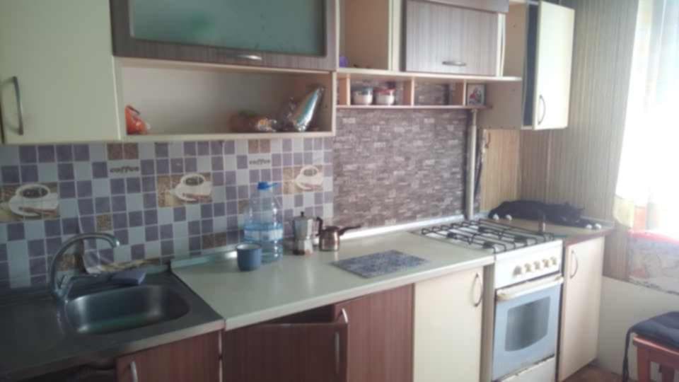 Здається кімната в новому районі