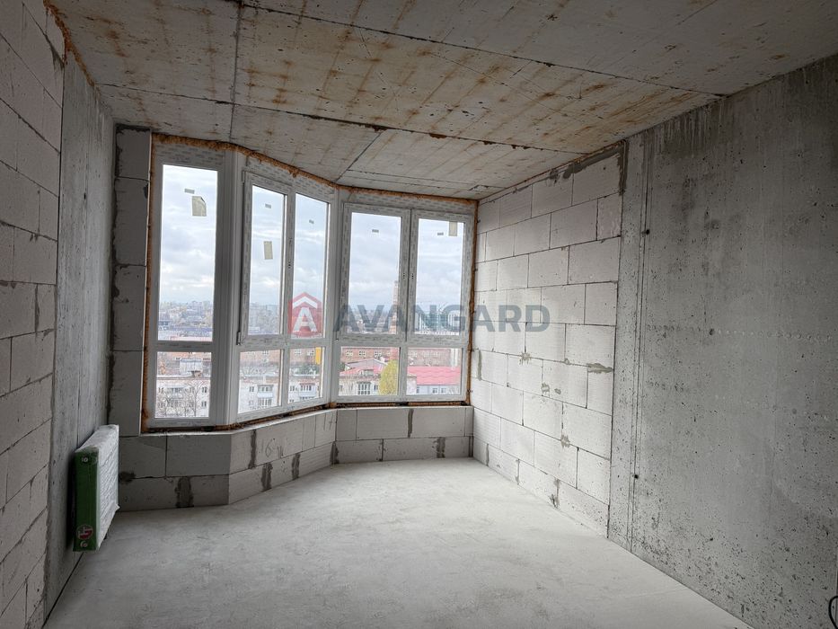 Центр, Новобудова, 3-кімнатна!