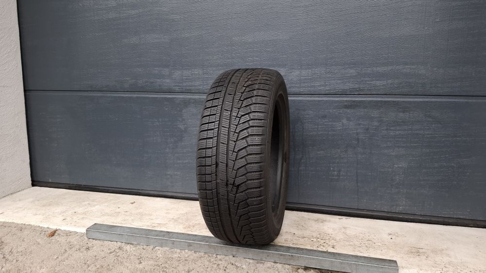 Hankook 225/55 R17 Winter Icept Evo 2