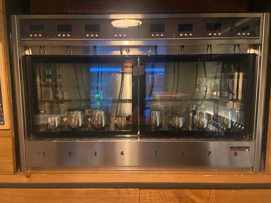 Dispensador de 8 vinhos