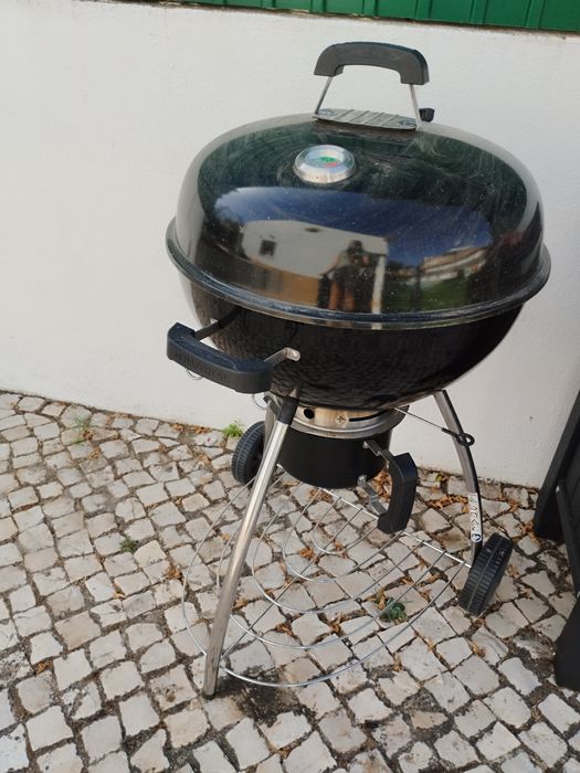 Churrasqueira/grelhador/barbecue da marca do Leroy Merlin