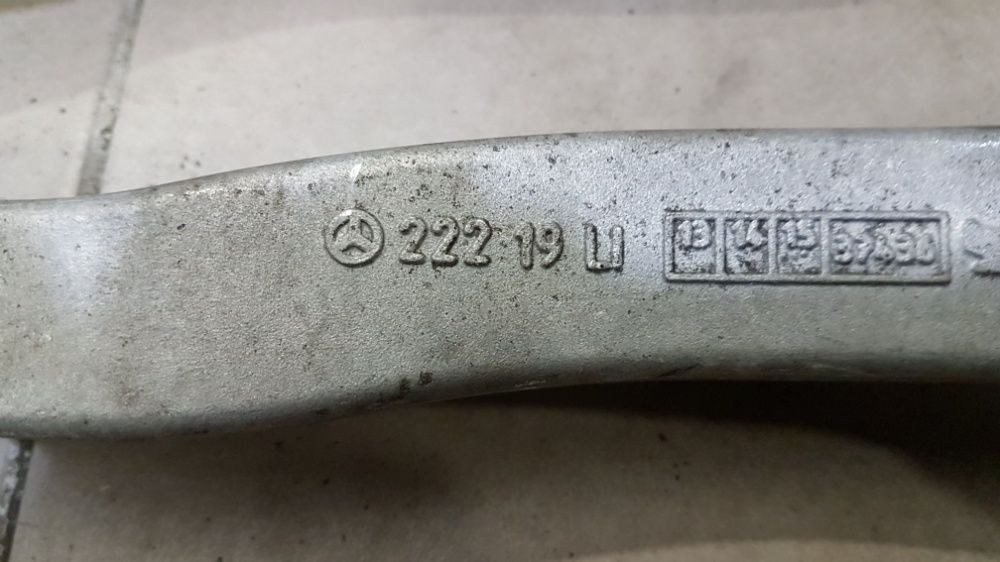 Важіль підвіски Mercedes S W222 НЕ 4MATIC