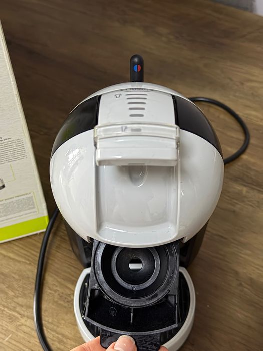 капсульна кавоварка Nescafe Dolce Gusto Mini Me (Black & White}