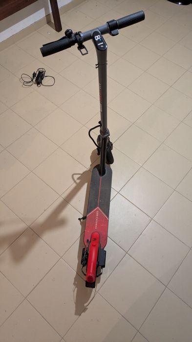 Trotinete Elétrica Olsson And Brothers Fresh Wild Red