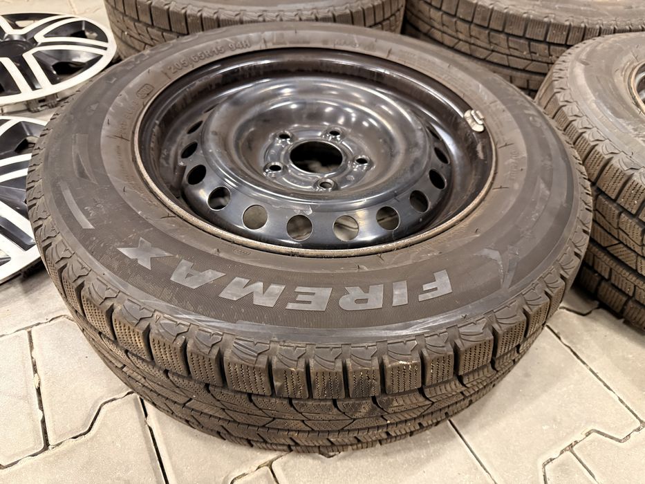 Opony zimowe z felgami 205/65/R15