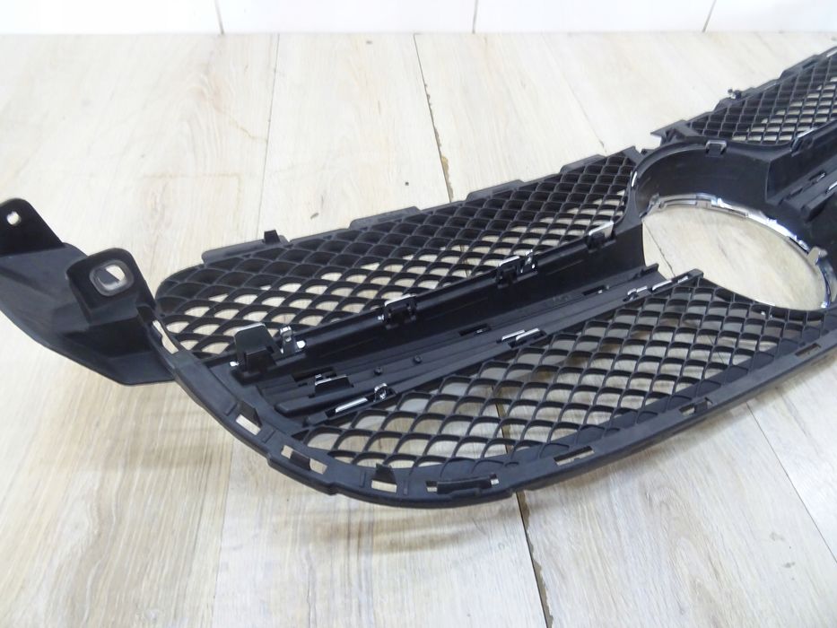 grill mercedes w205 c-klasa c 6.3 amg a2058880523s llu