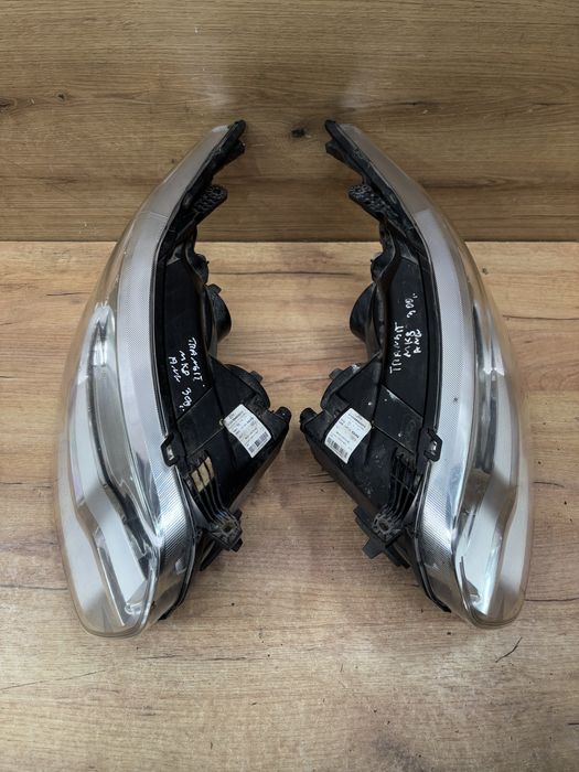 lampa/reflektor przedni lewy prawy ford transit mk8