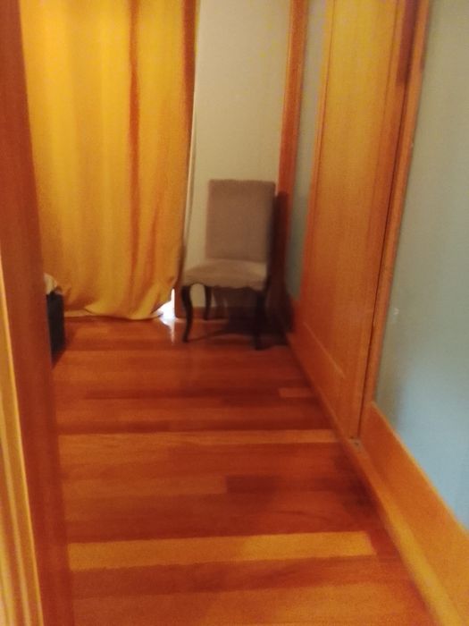 alugo suite em casa partilhada
